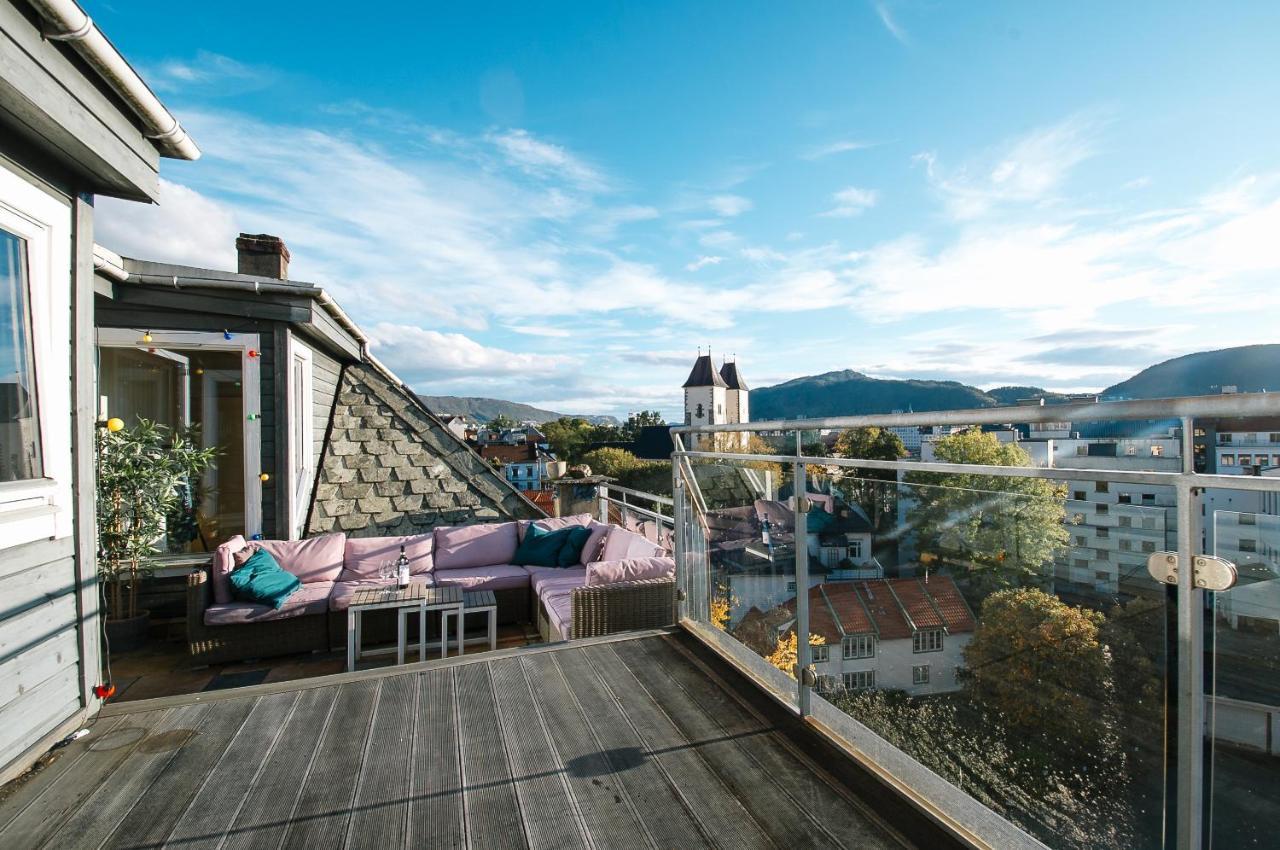 Spacious Penthouse With Grand Terrace Bergen Exterior photo